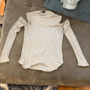 Open shoulder long sleeve shirt